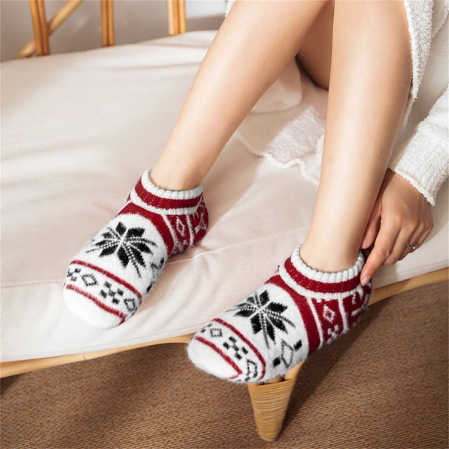 Jusqu'à 10$ Chaussettes Rouges Chaussettes Pantoufles pour Femmes avec Doublure en Polaire Douce Chaussettes d'Hiver Chaudes Antidérapantes pour Femmes