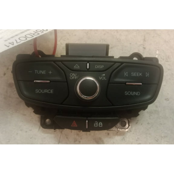Pre-Owned 14-15 Ford Fiesta AM FM Radio Control Panel OEM LKQ - Verify Specific Vehicle Fitment In Description - (Good)