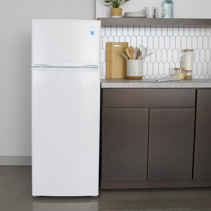 Avanti 22 in. 7.3 Cu. Ft. Top Freezer Refrigerator - White