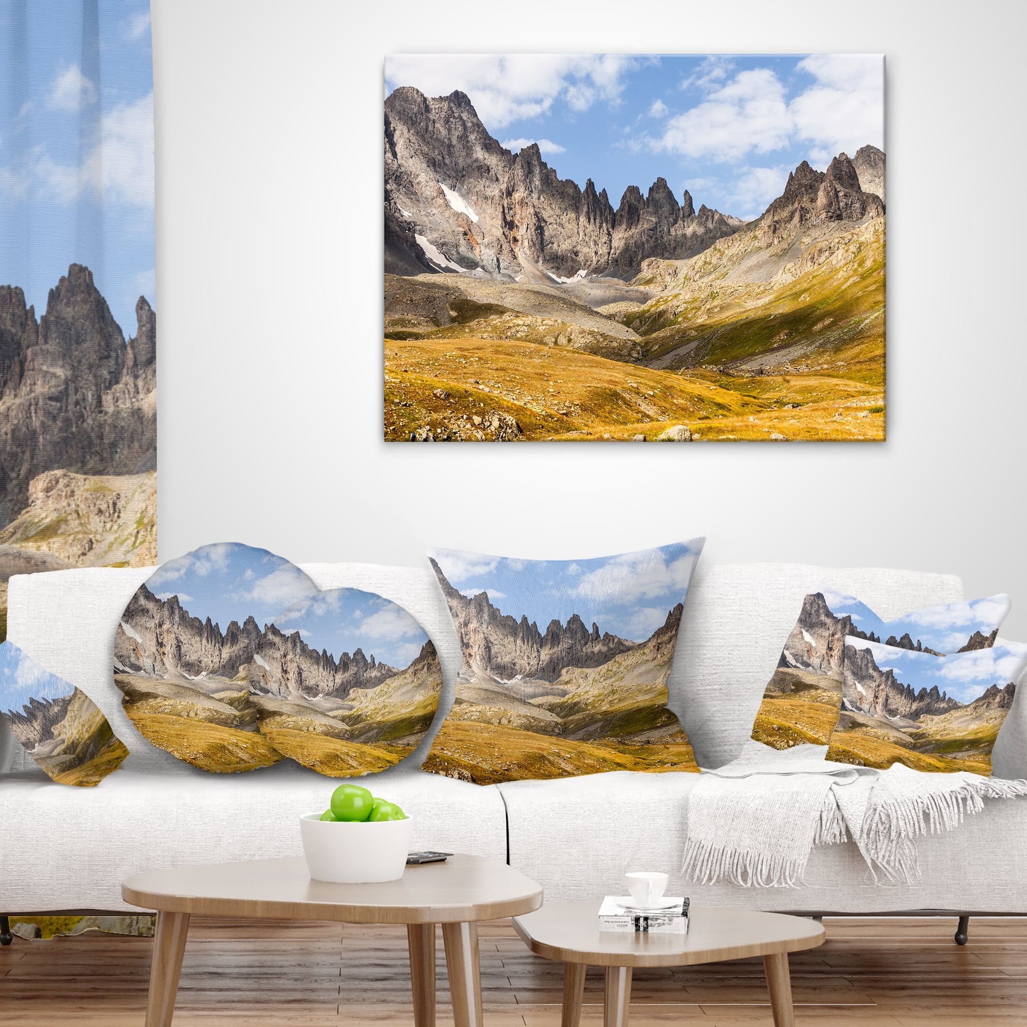 Designart Hills and Valleys in Golden Morning - Landscape Photography Throw Pillow - 18x18