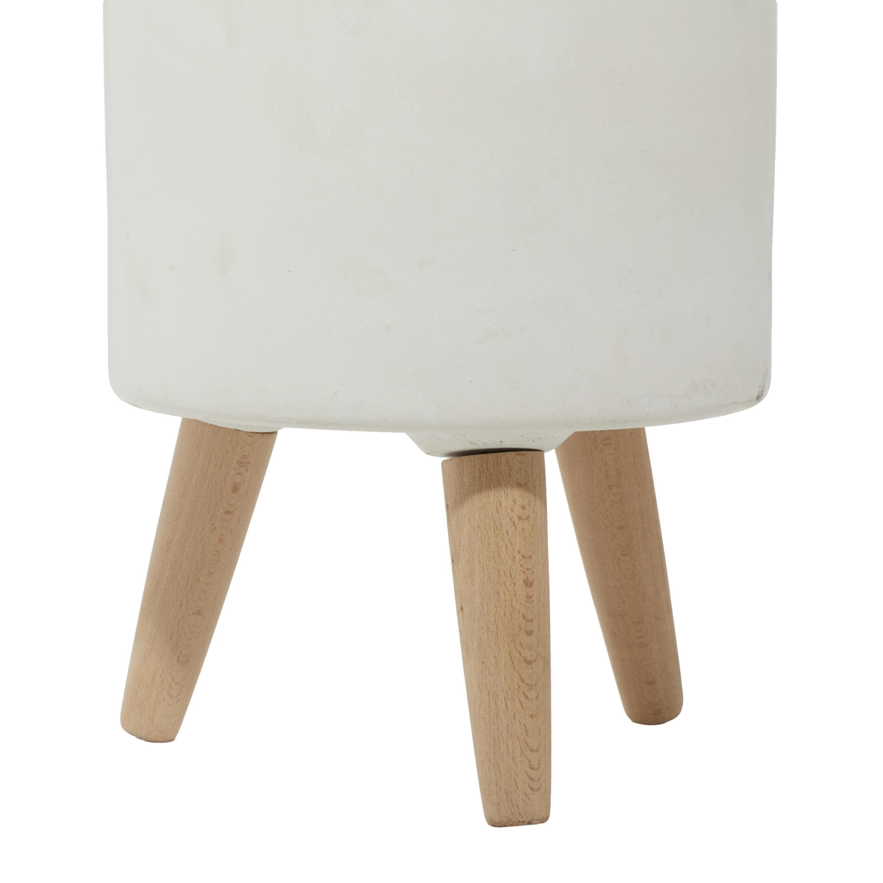 DecMode 12", 15", 17"H White Fiberclay Ceramic Planter with Wood Legs (3 Count)