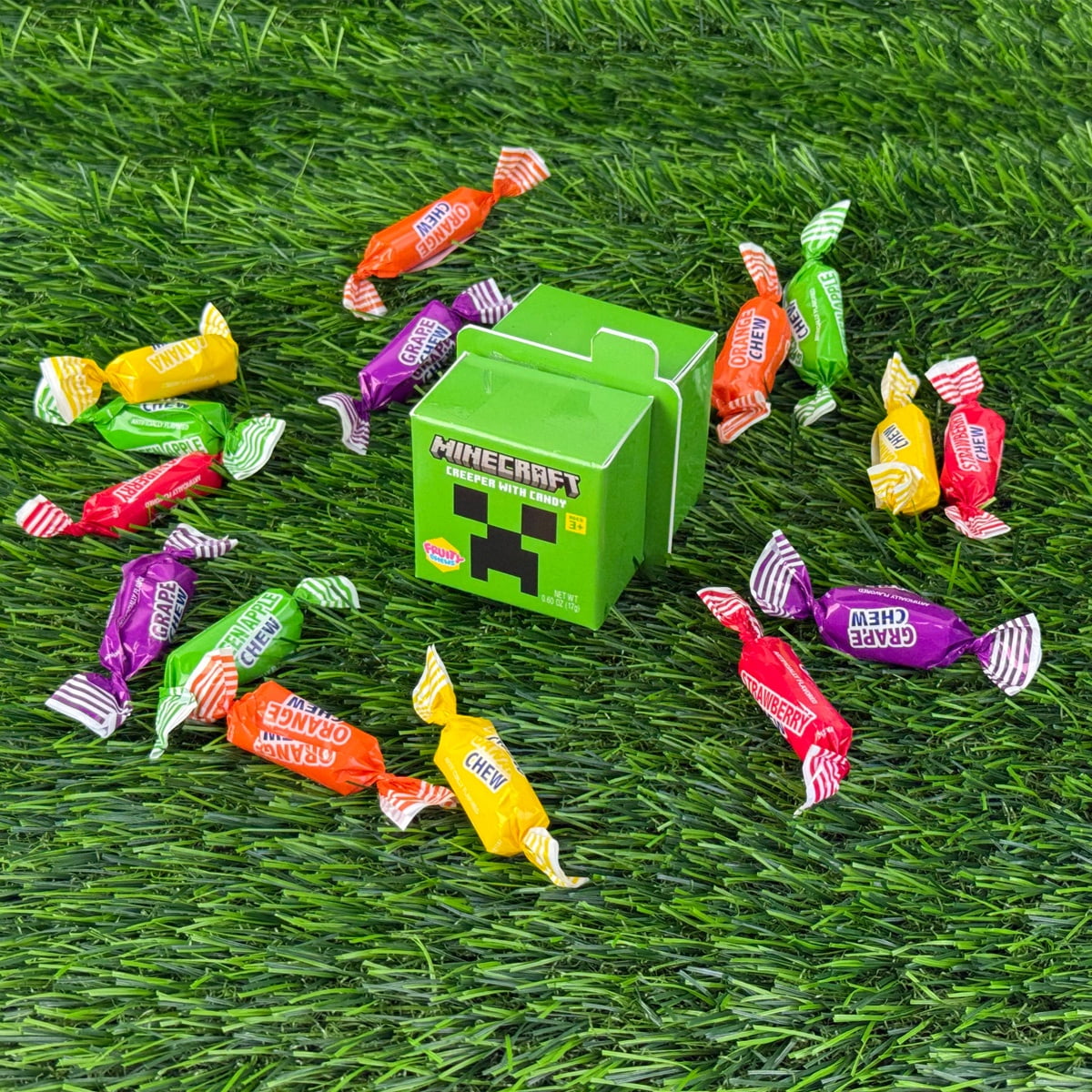 Frankford Minecraft Creeper Plastic Easter Egg with Fruity Chews