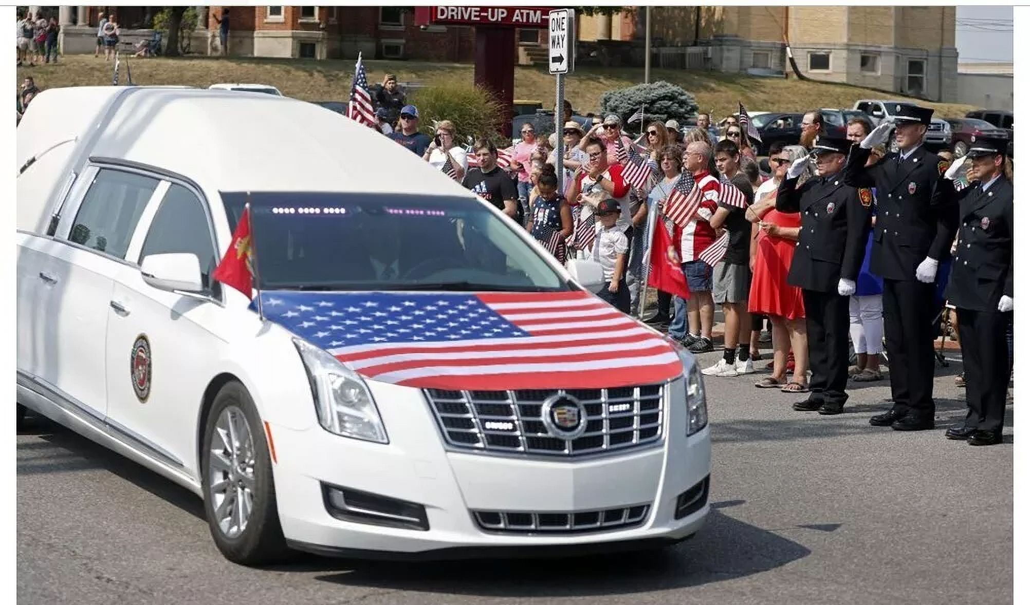 American Flag Car Hood Cover Universal Size Elastic Polyester Patriotic USA 4x5 ft