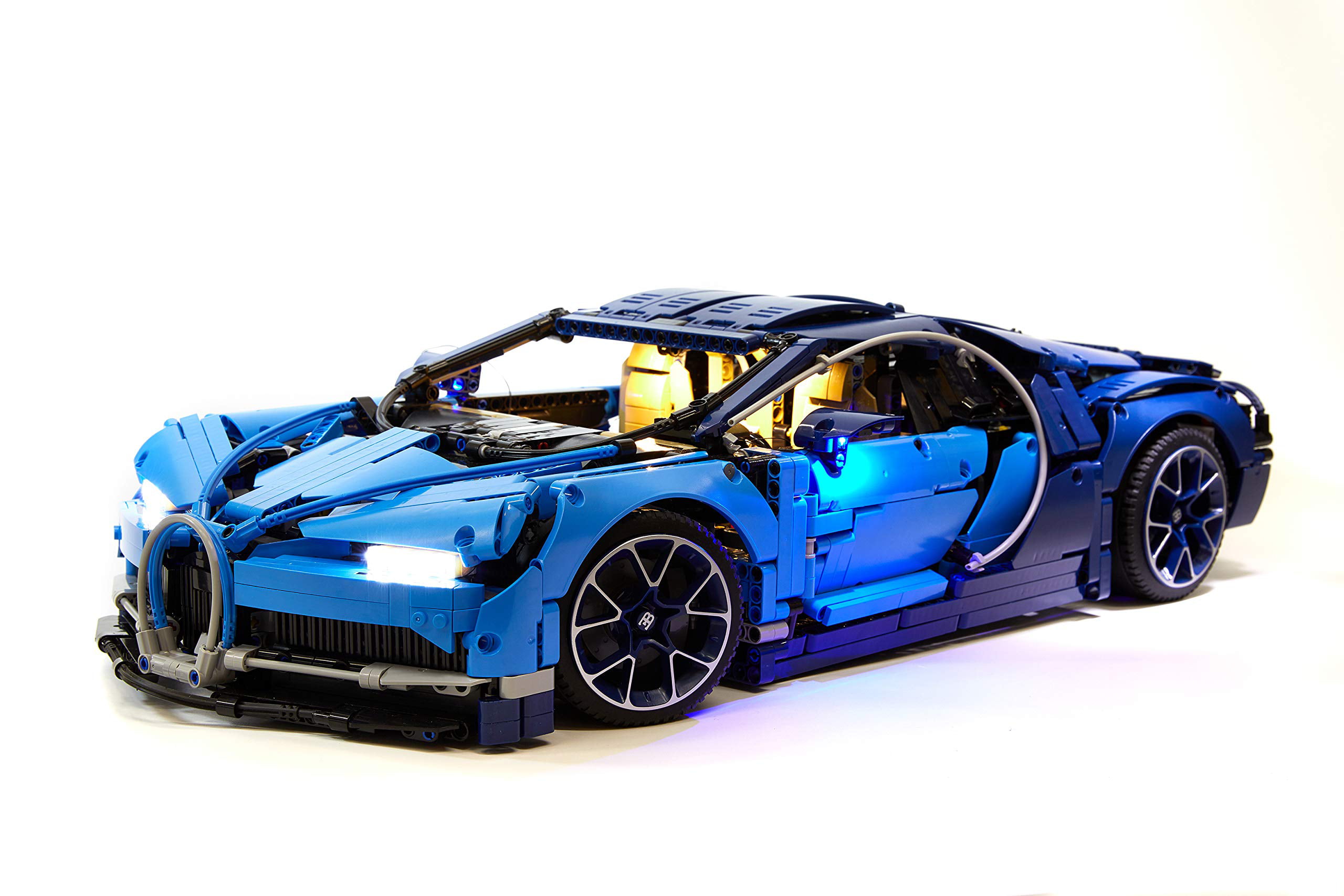 forening Hændelse Indica Brick Loot Deluxe LED Lighting Kit for Lego Bugatti Chiron - 42083 - (LEGO  set not included) - Walmart.com