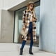 thumbnail image 5 of Chaqueta de Franela A Cuadros de Larga para Mujer, de Otoño, con Botones, Estilo Camisa Larga, de Gran Tamaño. Color Caramelo M, 5 of 9