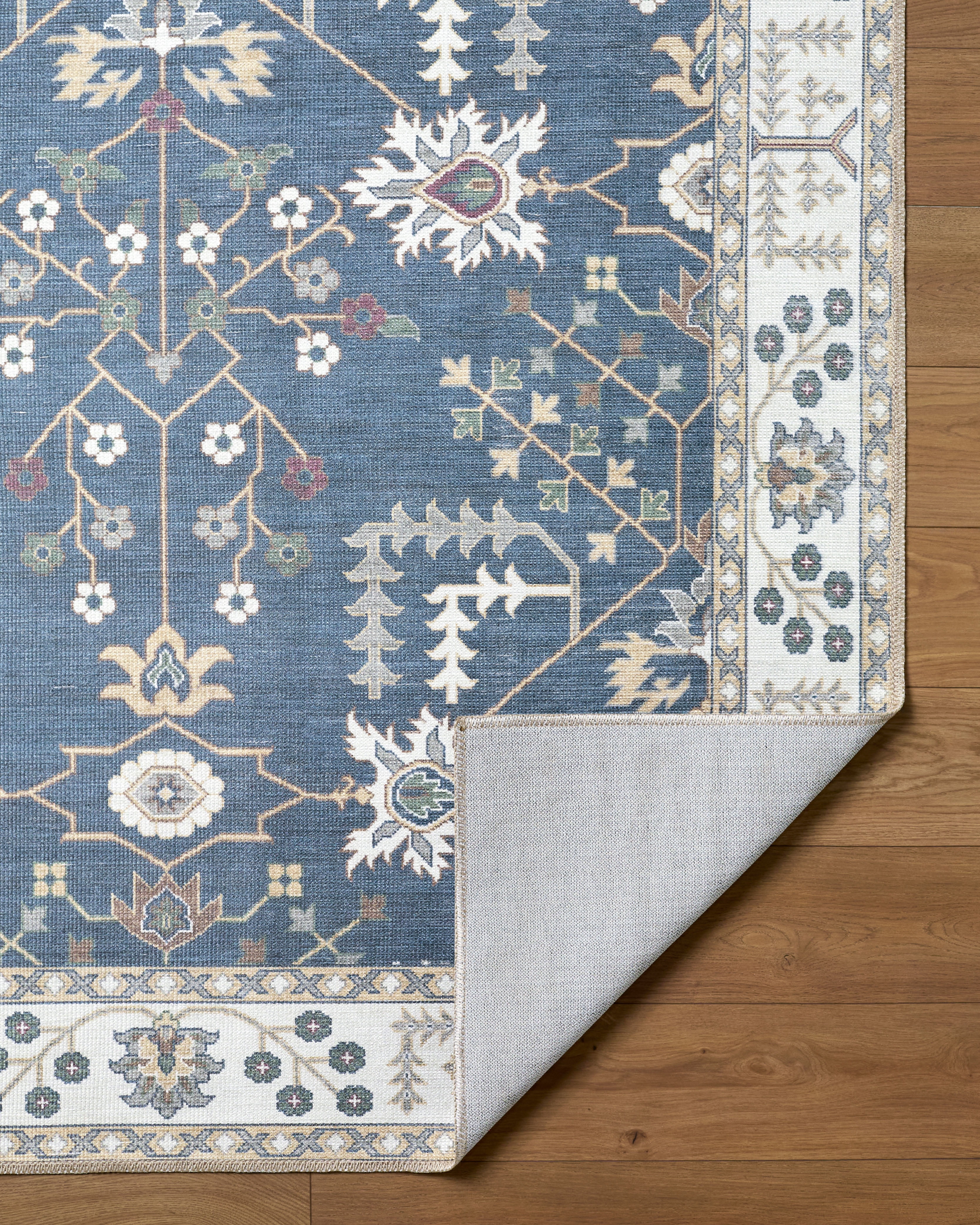 My Texas House Elora 3'11" x 5'7" Area Rug