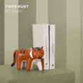 thumbnail image 3 of Zny Zuny Gaze Series Sujetalibros Bronceado Para Estantes Decorativos De Oficina - Tiger Hunt, 3 of 5