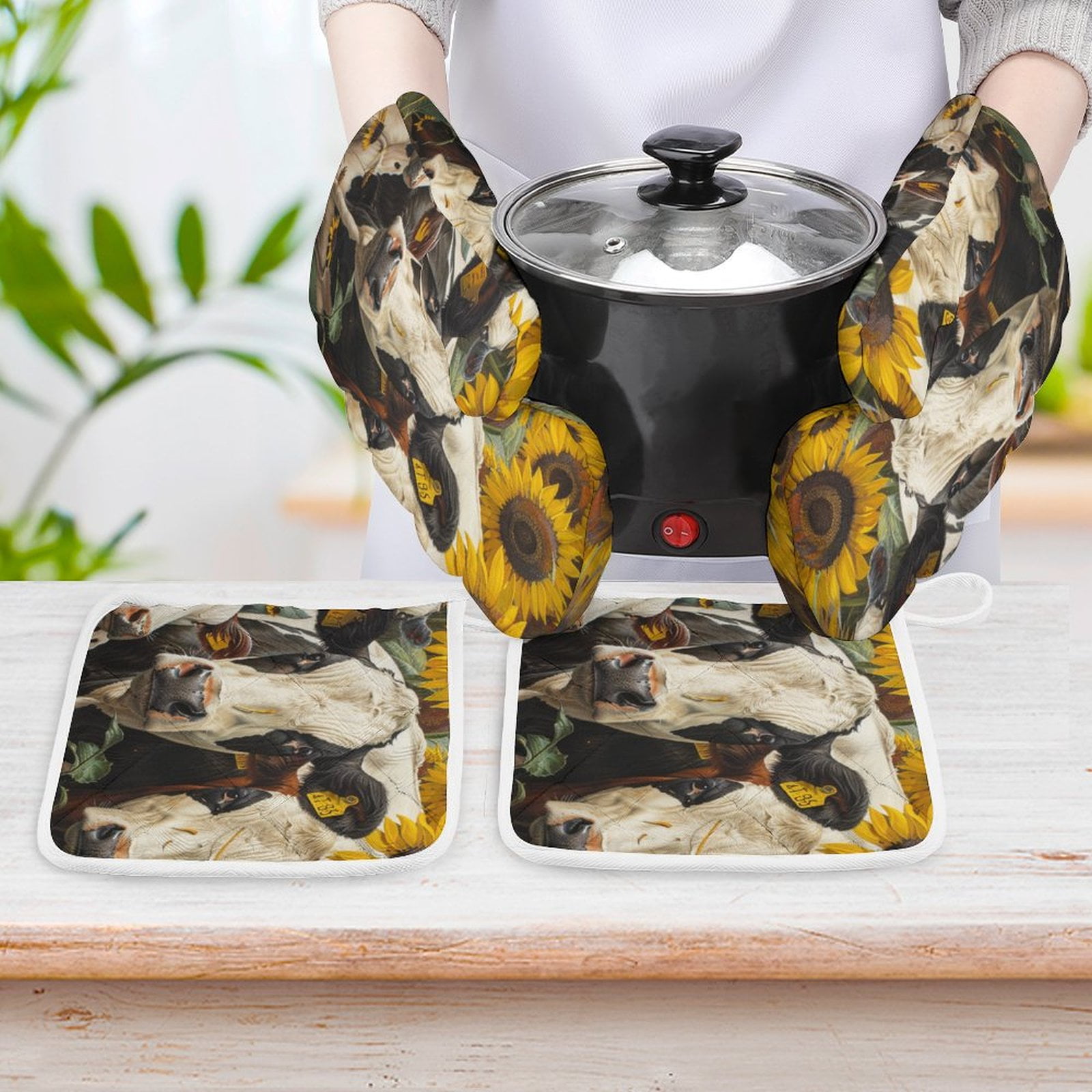Farm Cows Oven Mitts And Pot Holders Sets of 4 Oven Gloves Set Potholders for Kitchen Cooking Baking Grilling Anti Scald Hot Pads And Heat Resistant