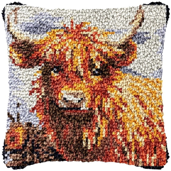 Animal Sccotish Highland Cow Latch Hook Pillow Kits for Beginner Needle Crochet Yarn Kits with Stamped Canvas Embroidery Cushion Hook and Latch Throw Pillow Home Sofa Decoration 43x43cm