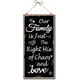 thumbnail image 1 of Nuestra familia es la mezcla perfecta de caos y amor. Letrero decorativo de madera para decoración del hogar, placa de madera para colgar en la pared, tablero de madera., 1 of 9