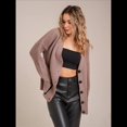thumbnail image 4 of Cárdigan de Punto Grueso para Mujer, Larga, Cuello en V, Botones y Bolsillo, para Otoño e Invierno. Camello XL, 4 of 10