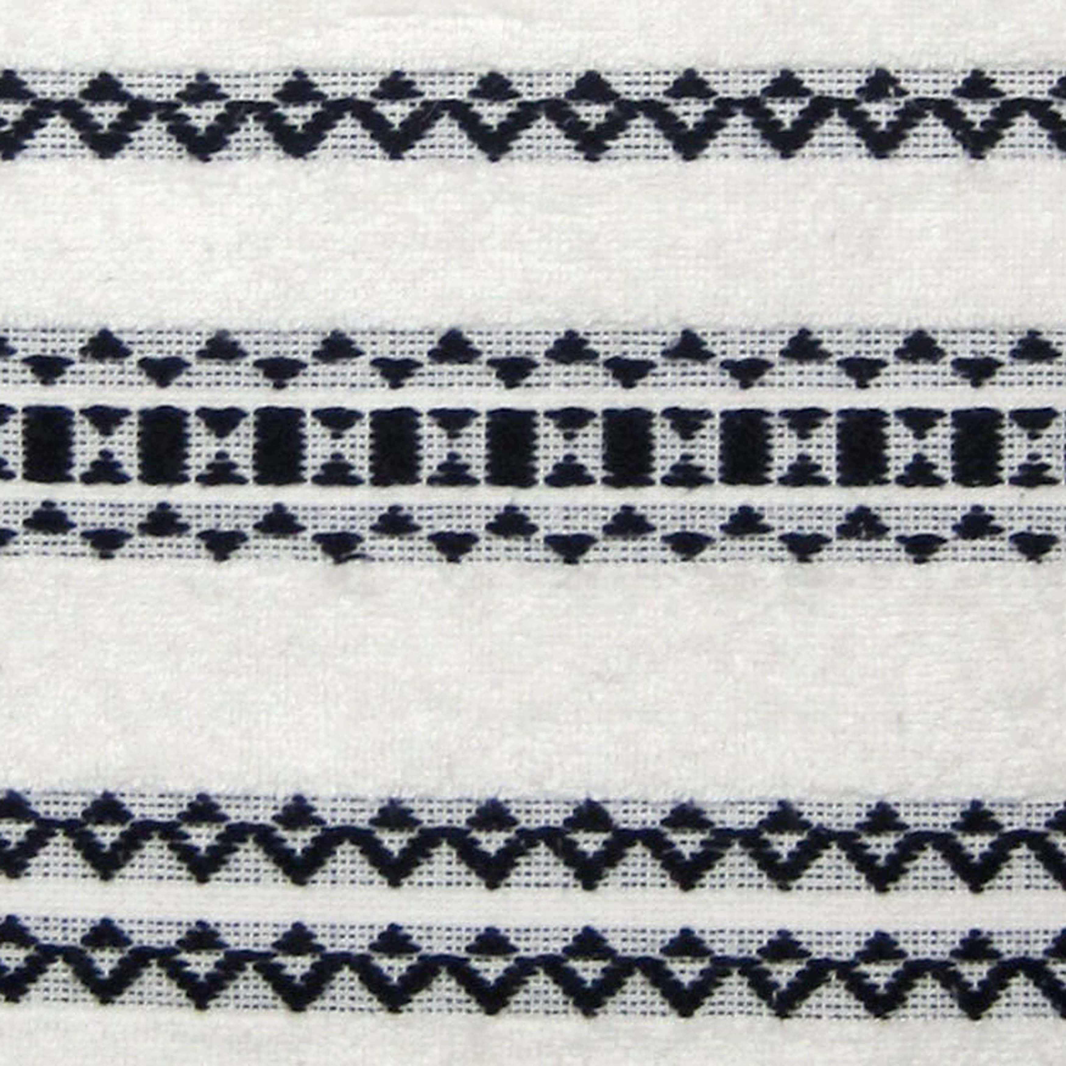 Better Homes Gardens Tribal Chic Bath Towel 1 Each Walmart Com