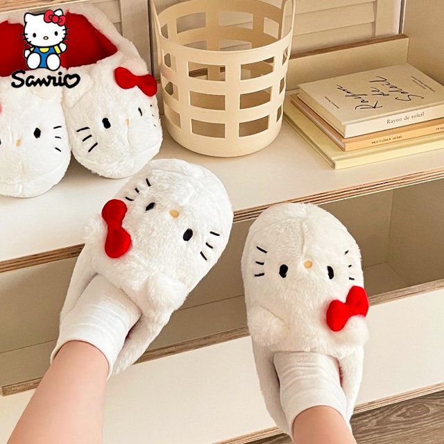 Sanrio-Zapatillas de felpa de Hello Kitty para niños, zapatos de algodón de dibujos animados Y2K, cálidos, accesorios de Sanrio, regalo para estudiantes, Invierno2722
