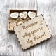 thumbnail image 5 of Caja de Recuerdos de Madera con 10 Fichas En Forma de Corazón | Set de Regalo de Amistad | Un Regalo de Agradecimiento de Cumpleaños | Decoración Artesanal | Decoración de Mesa para Bodas, Aniversari, 5 of 5
