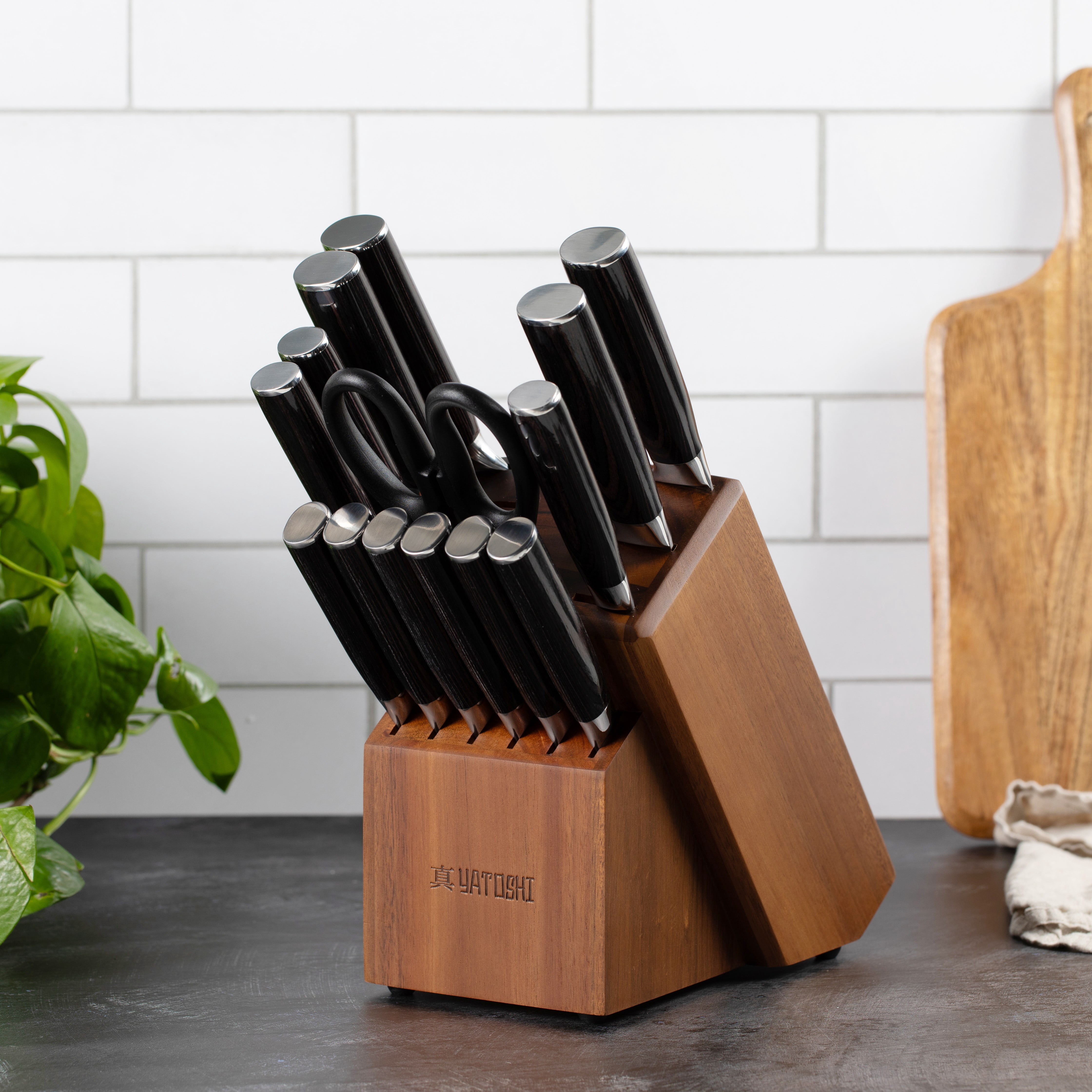 Professional 15-Piece Kitchen Knife Block Set