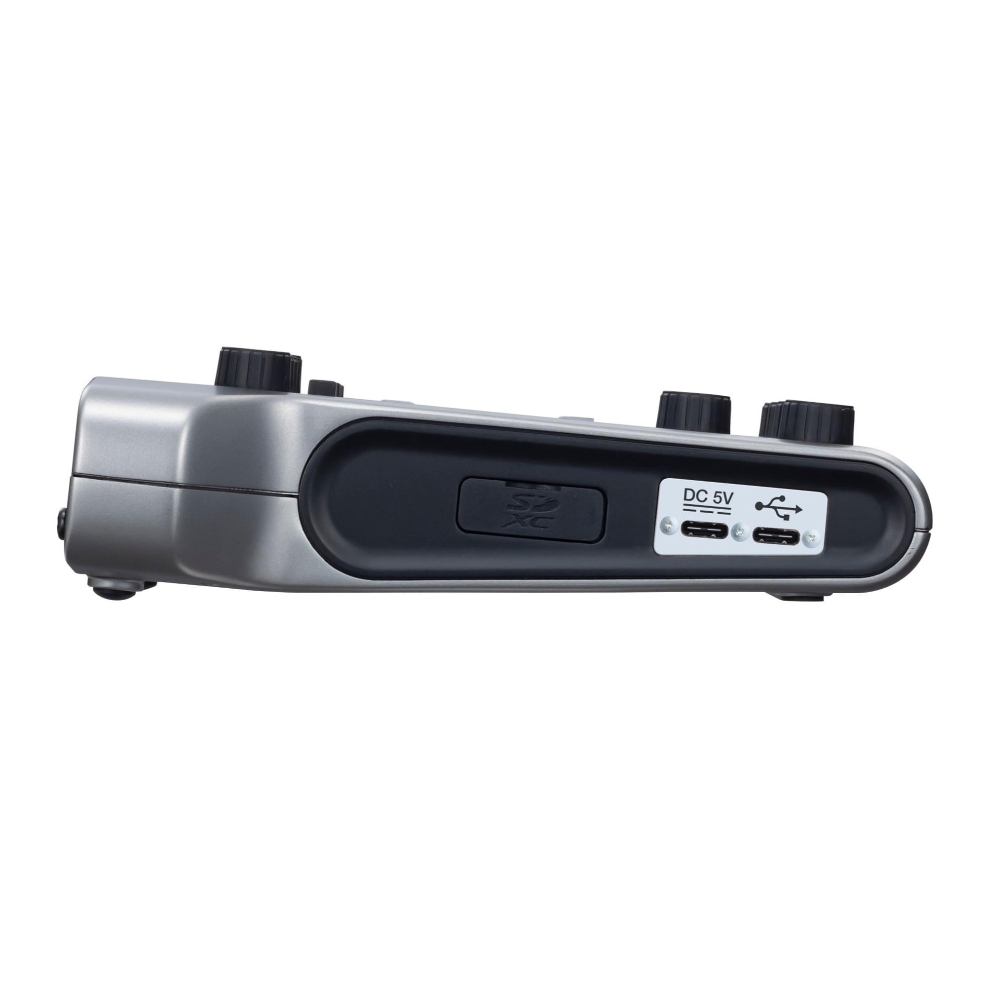 DTM・DAW zoom pod trak p4 Zoom PodTrak P4 Portable Multitrack Recorder Bundle with ZDM-1
