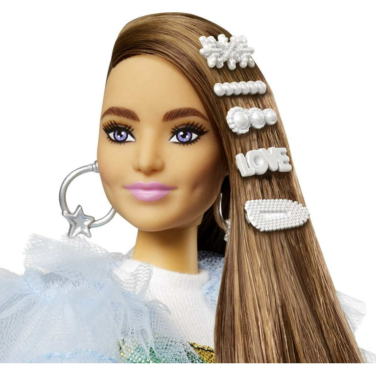 Barbie made to move with fashion best sale accessories