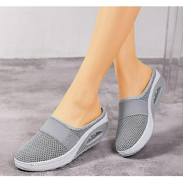 Zapatillas de mujer de malla transpirables informales con media pantuflas con aumento interior en color gris