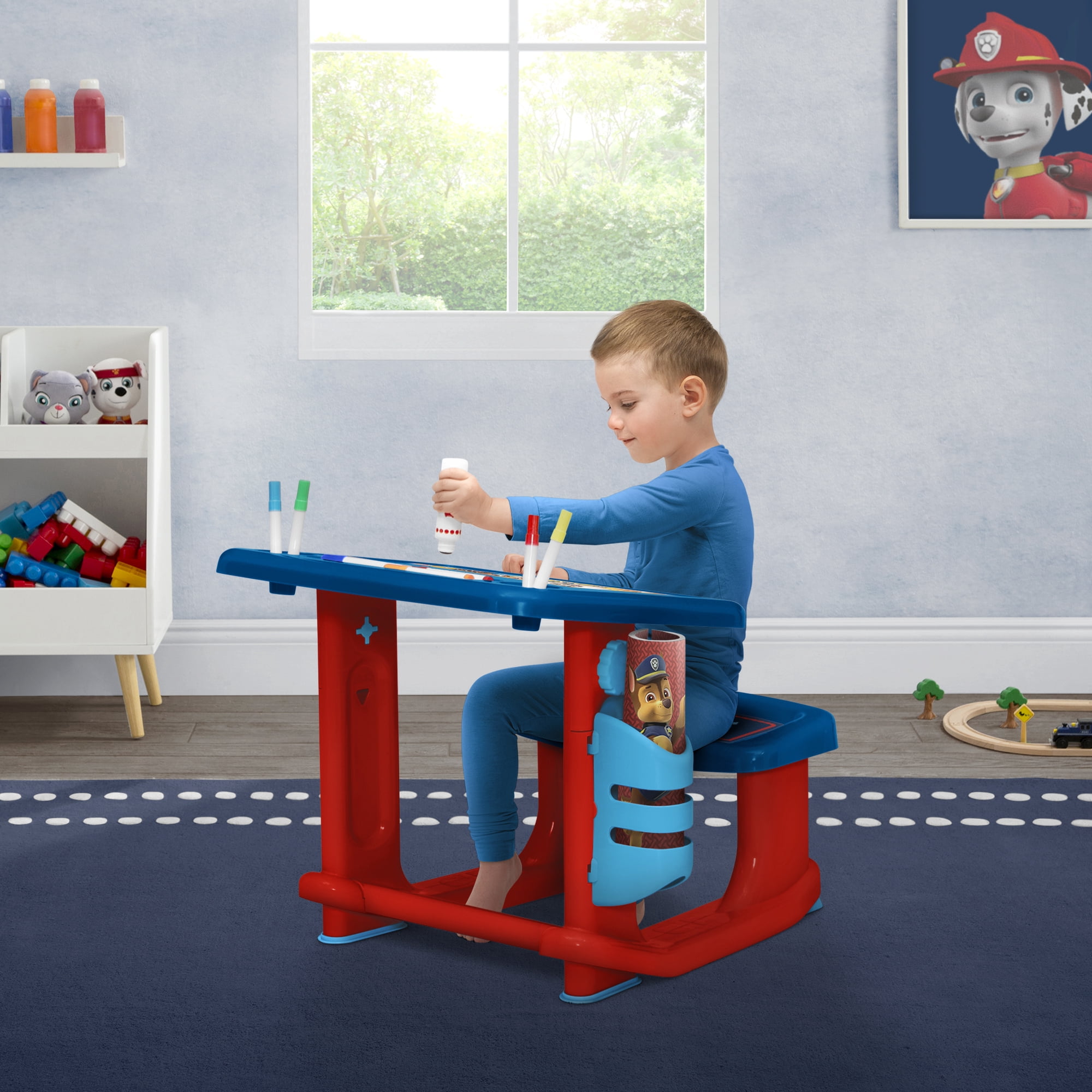 PAW Patrol Draw and Play Desk with Markers and Coloring Pages (10 Count)