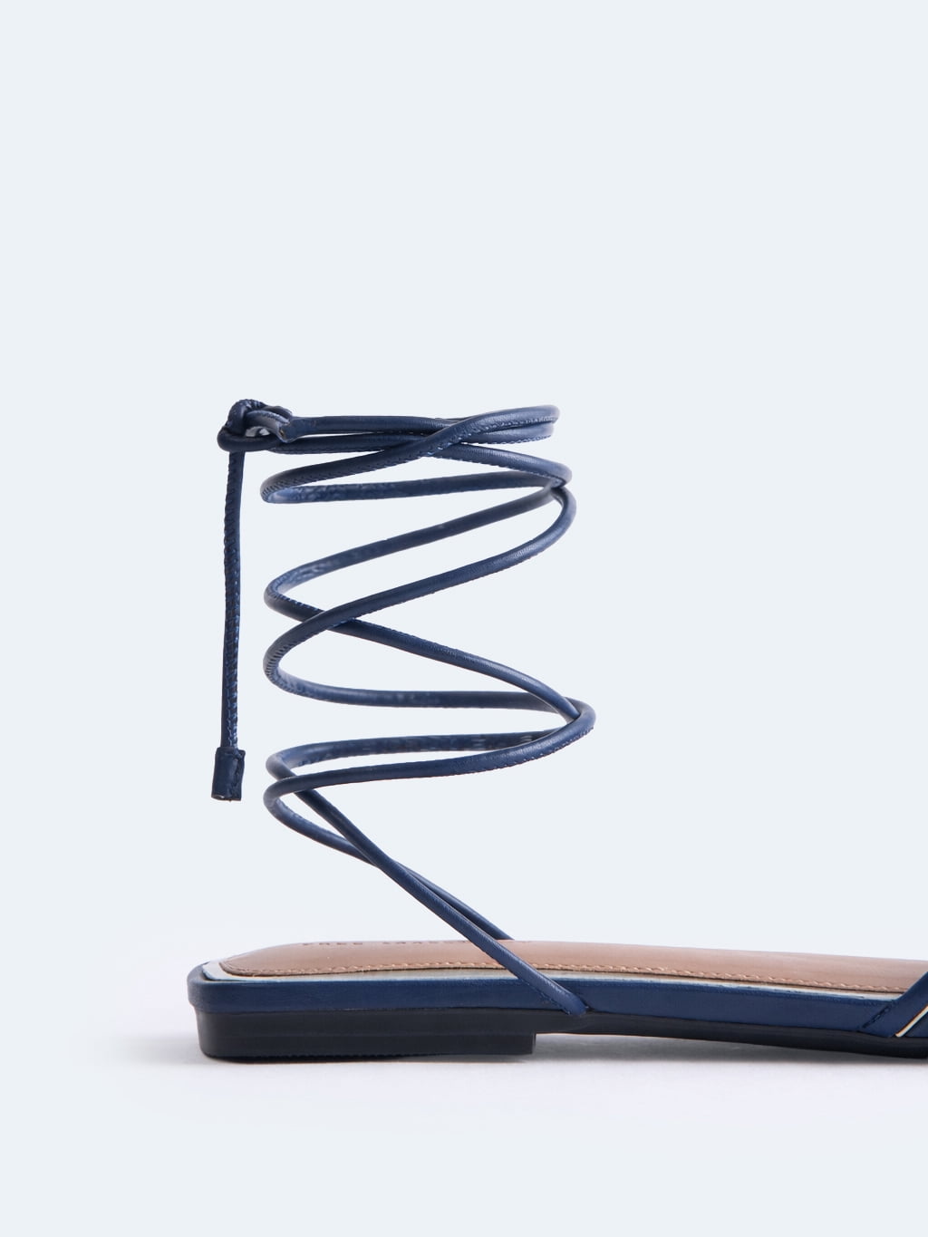 Free Assembly Women's Woven Wrap Slide Flats
