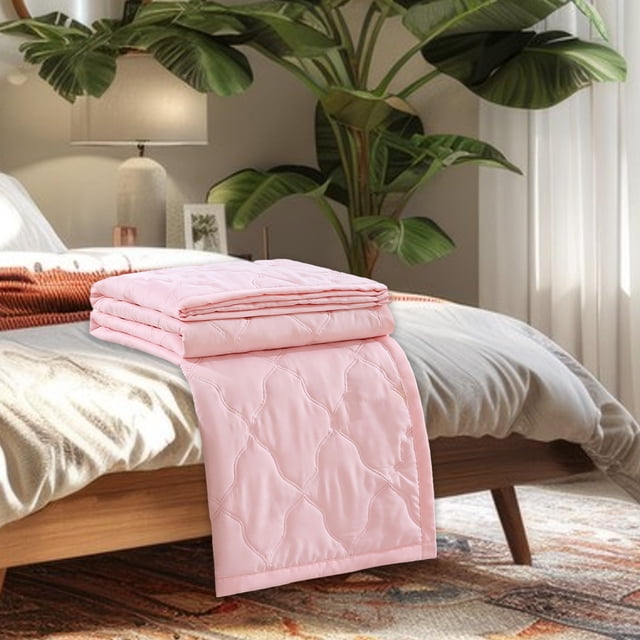 Cool Blanket for Air-Conditioned Spaces, Heat-Dissipating Summer Quilt, Soft Polyester Fabric, Machine Washable, Breathable & Lightweight, Available in Multiple Colors for Summer