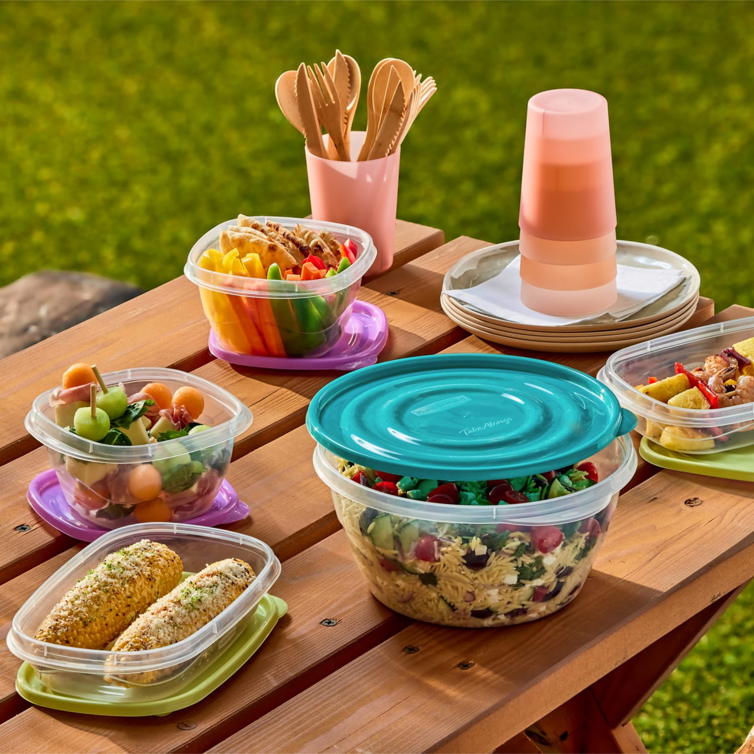 Rubbermaid TakeAlongs 3.7-Litre (15.7 Cup) Round Food Storage