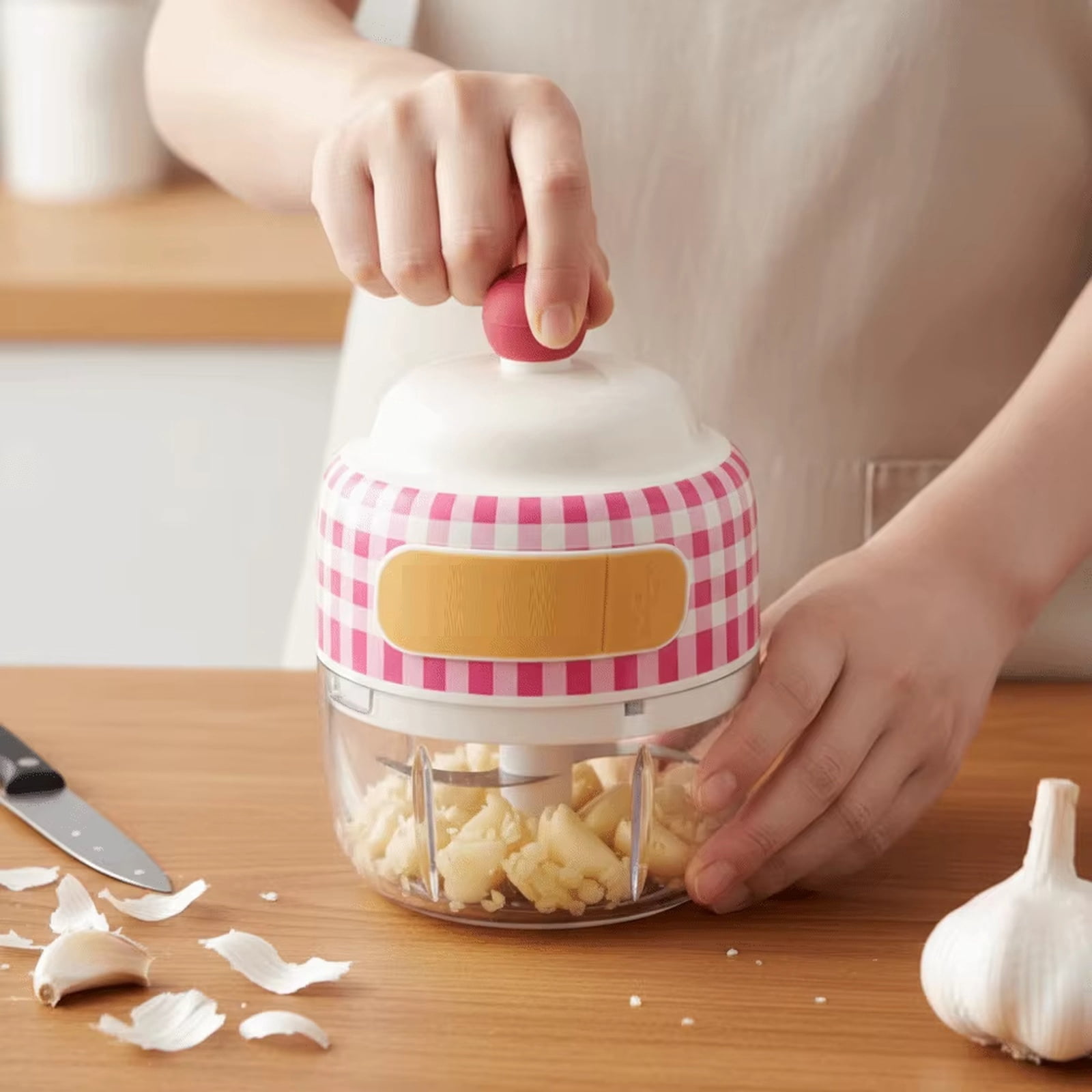 Electric Garlic Chopper Mini Food Processor, Small Electric Garlic Mincer Crusher Portable Vegetable Chopper with Stainless Steel Blades for Kitchen Cooking Food Prep