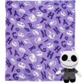 thumbnail image 1 of Almohada Northwest Nightmare Before Christmas y manta de 102 x 127 cm, 1 of 8