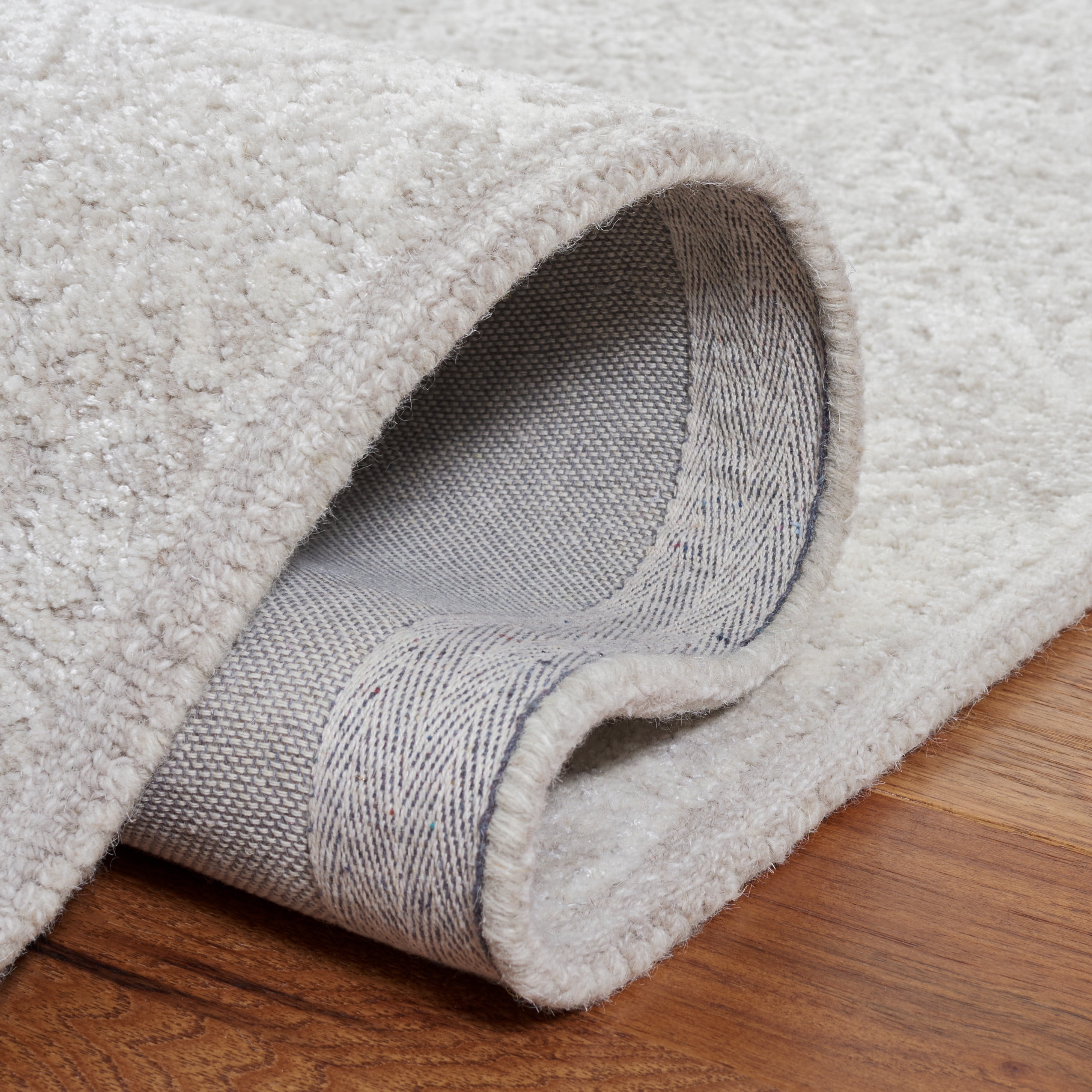 SAFAVIEH Martha Stewart Tufted Wool Area Rug, Light Grey/Taupe, 6' x 6' Square