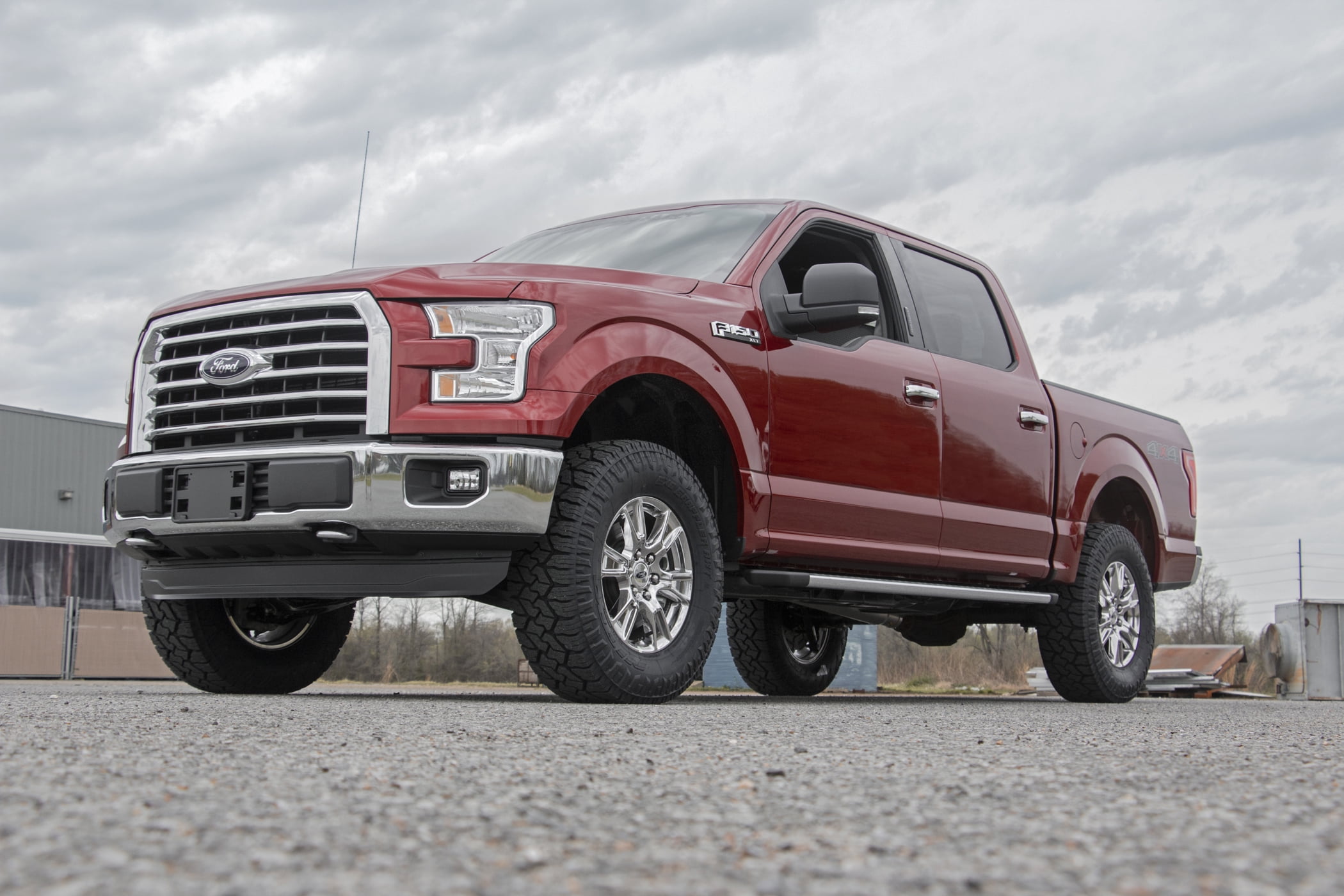 rough country 52200 front 2" composite leveling kit
