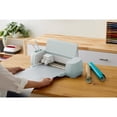 thumbnail image 2 of Rollo de vinilo Cricut Smart, permanente, mate, plateado metálico, 12 pies, 2 of 4