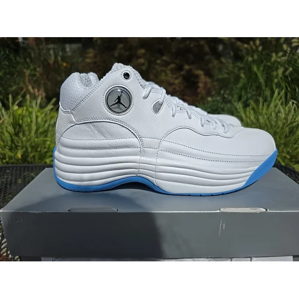 New Jo r-dan Jumpman Team 1 White Unc University Blue Men’s Size 9