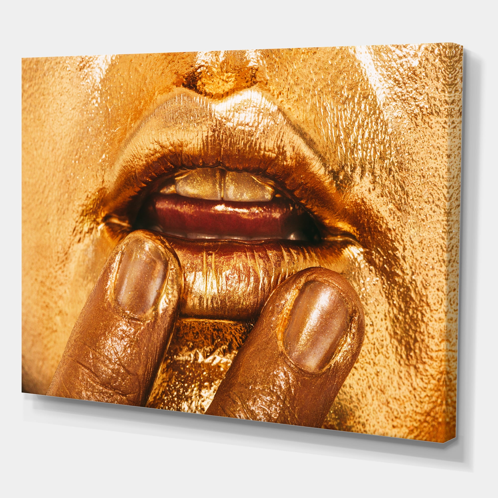 Designart ' Close Up Of Female Lips With Bright Golden Makeup i ' Modern Canvas Wall Art Print