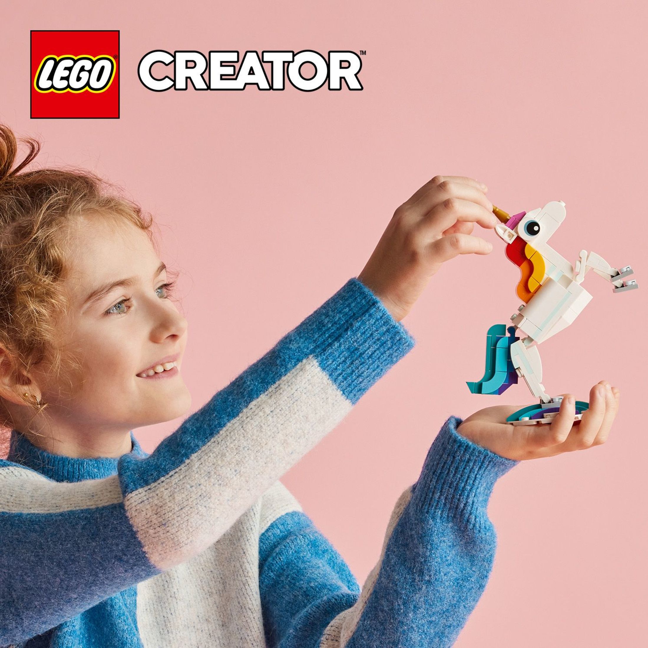 LEGO Creator 3 en 1 Unicornio Mágico - Set de Juguete de Construcción con 3 Opciones de Construcción, Unicornio, Caballito de Mar o Pavo Real - Juguete de Aprendizaje para Niños, Niñas y Niños, Mayores de 7 Años - Relleno de Canasta de Pascua - 31140 3