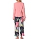 thumbnail image 3 of Conjunto de lounge para mujeres INSPIRE CHIC, camiseta de manga larga con capri floral, sets de pijama suaves y elásticos, ropa de casa de 2 piezas, XL, rosa, 3 of 6