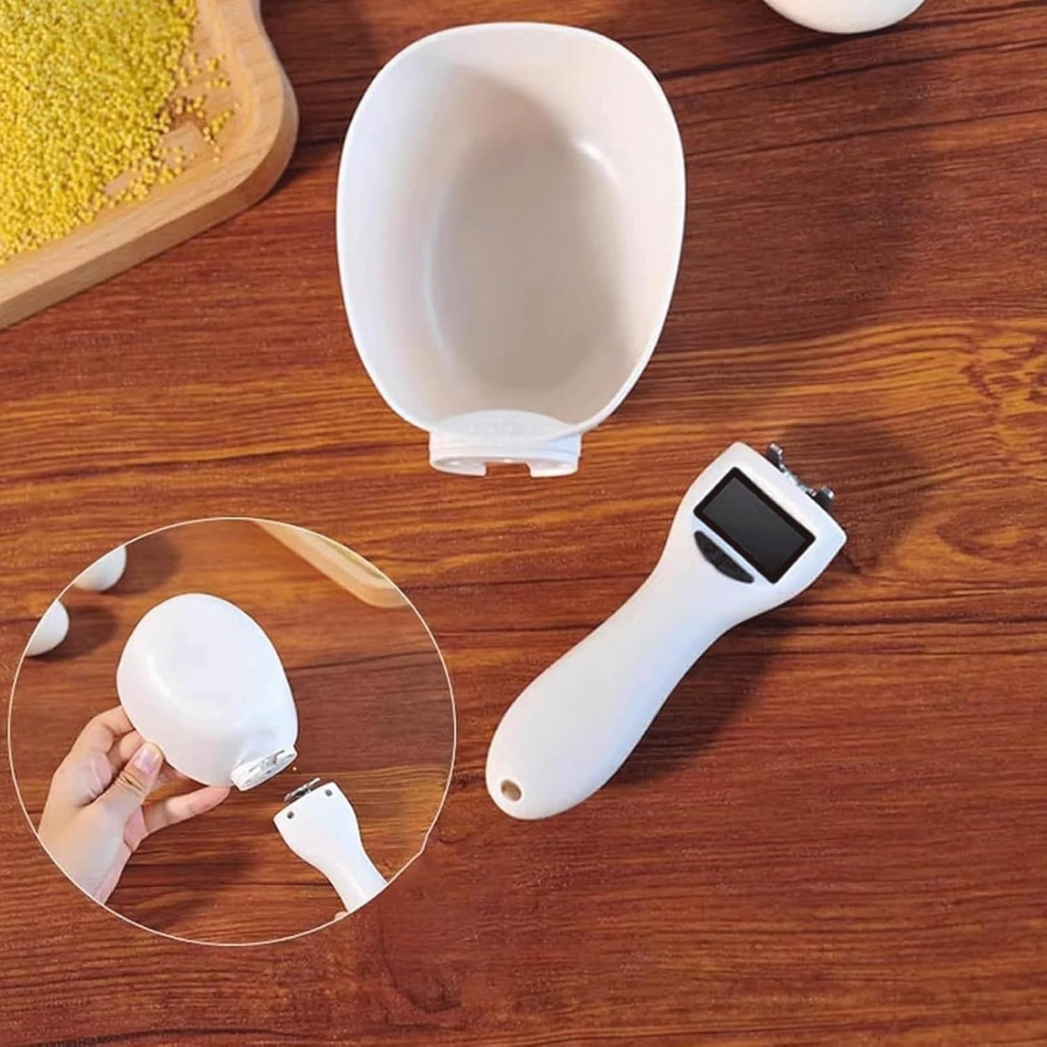 Electronic Measuring Cup with Touch Screen, Easy-Clean Food Scale for Portion Control, Perfect for Diet Tracking, Baking, Coffee, and Pet Food Preparation.
