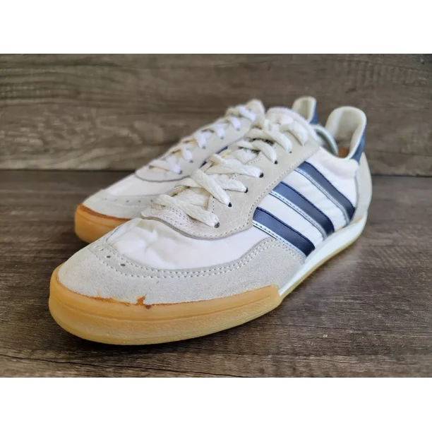 Adi-das Vintage Indoor Court White Sneakers Made In Taiwan Sz 7.