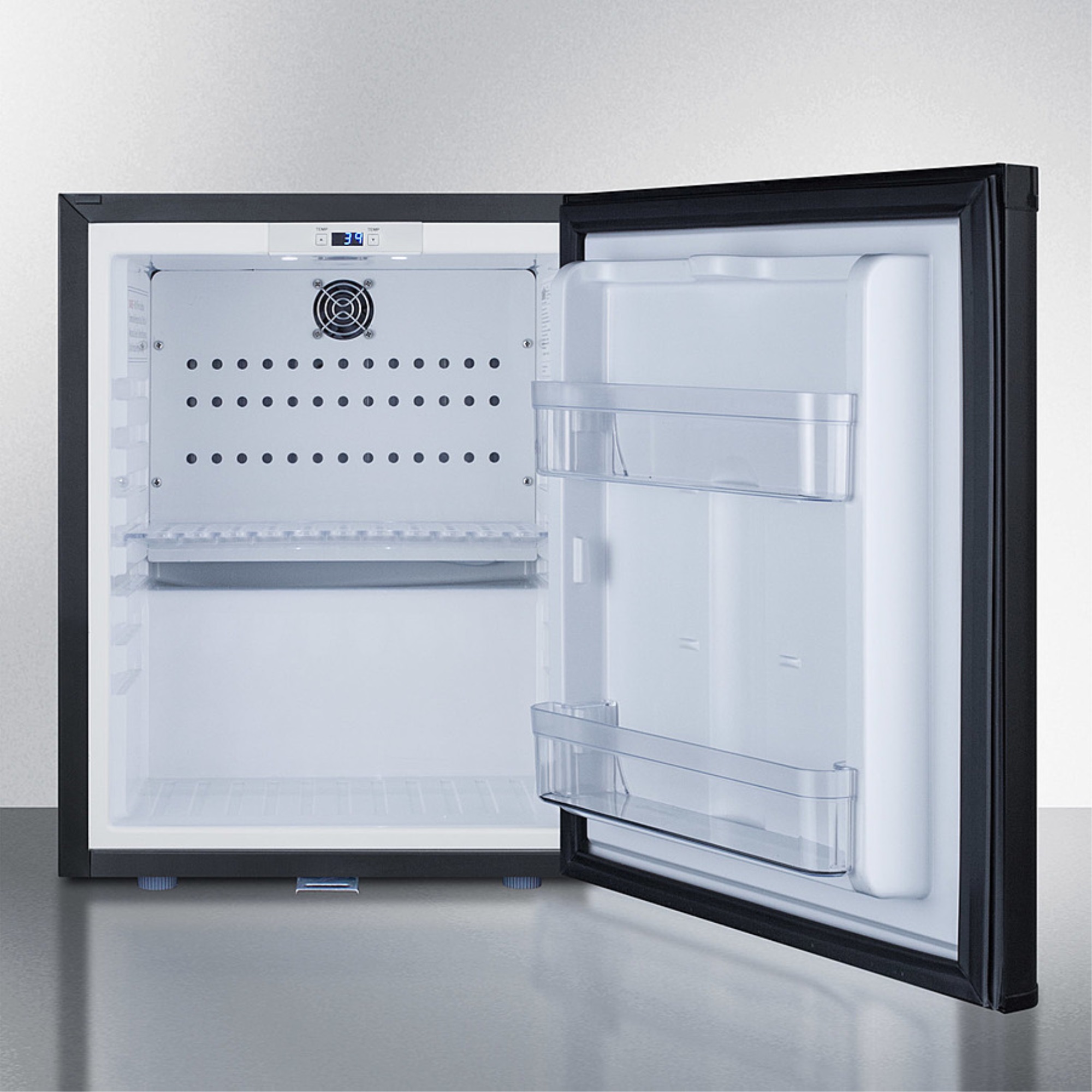 Summit Mb12 16 in Wide 0.7 Cu. Ft. Compact Refrigerator - Black