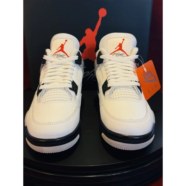 Ni - ke Air Jordan 4 Retro White Cement 2025 Size 9 FV5029-100