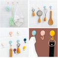 thumbnail image 3 of Paquete de 10 ganchos adhesivos para cocina y baño – Ganchos adhesivos de color para paredes sin daños, ganchos impermeables para cocina y baño (blanco+negro), 3 of 5