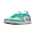 thumbnail image 2 of JORDAN MENS Air Jordan 1 Low SE "New Emerald" DN3705 301 from Stadium Goods, 2 of 8