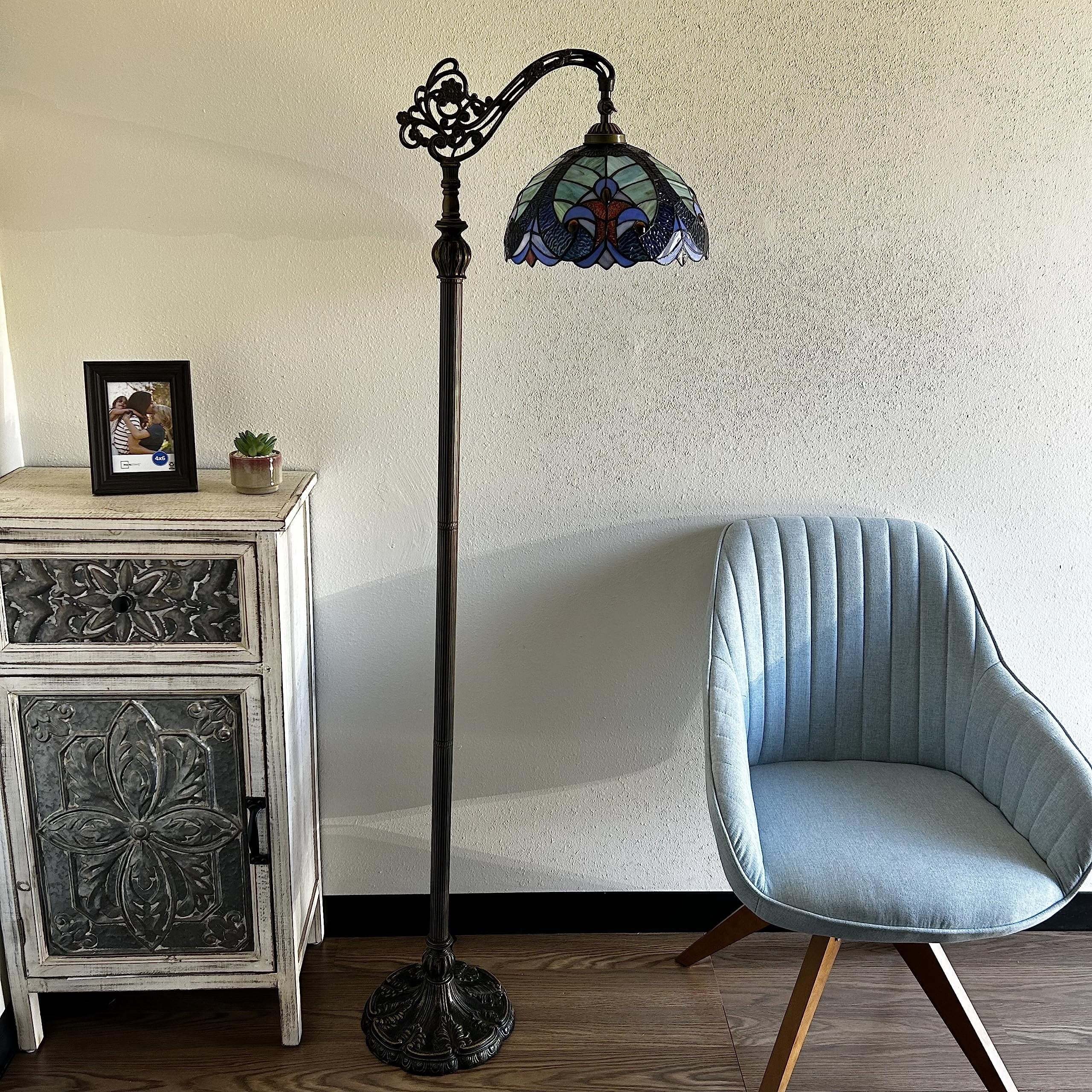 Enjoy Décor Lamps Tiffany 1-Light Tiffany Style Adjustable LED Floor Lamp with Stained Glass Bowl Shade