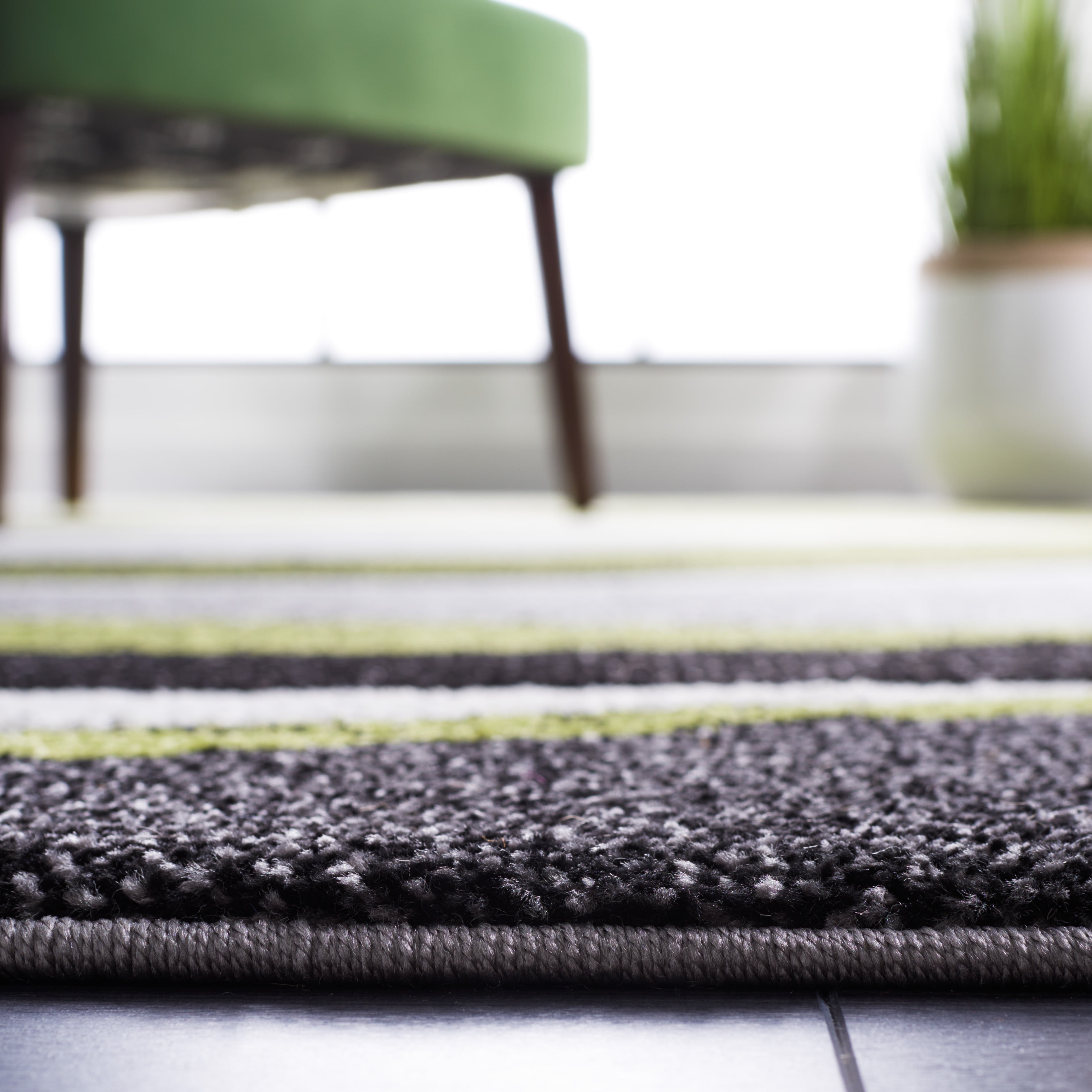 Safavieh Hollywood Dalton Abstract Runner Rug, Gray/Green, 2'3" x 10'
