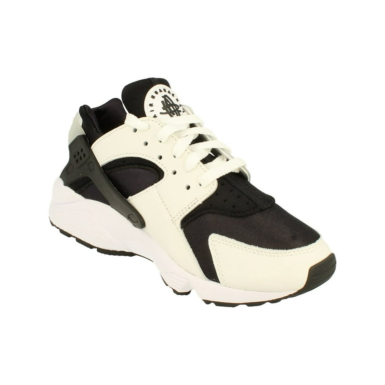 Nike huarache black size 4 deals