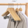 thumbnail image 2 of Cintres en Bois Naturel Solides Robustes et Durables pour l'Organisation de la Garde-Robe, 2 of 6
