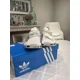 thumbnail image 4 of New Size 8.5 Adi - das Originals NMD R1 Men's White Black Speckled OREO Camo GZ4307, 4 of 5
