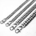 thumbnail image 4 of Collar de cadena gruesa de acero inoxidable y titanio con doble botón y seis lados para hombre de 8/10/12/14 mm, cadena cubana, largo: 45 cm/50 cm/60 cm/65 cm/70 cm, ancho en J: 10 mm, largo: 60 cm, 4 of 5