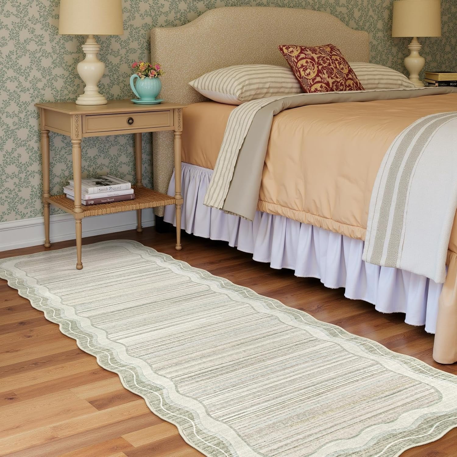 Wonnitar 2.6'x8' Scalloped Striped Hallway Runner Rug, Washable Kitchen Runner Rug, Soft Low Pile Beige Indoor Accent Rug for Entryway, Bathroom, Bedroom, Laundry
