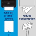 thumbnail image 3 of Rollo de toallas de papel Tork Matic Natural H1 100% recicladas, 3 of 8