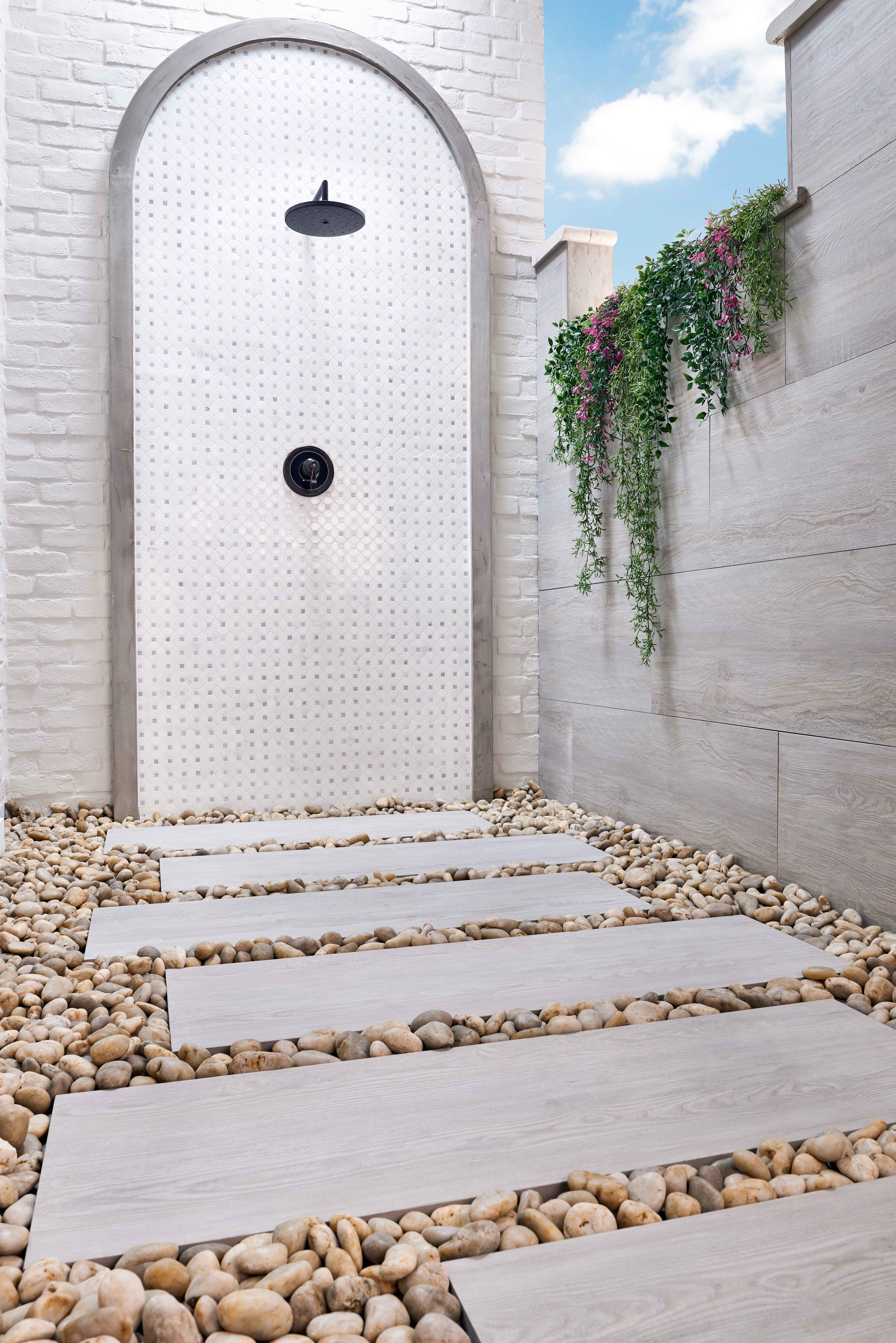 MSI Caldera Grigia 16 in. x 47 in. Matte Porcelain Paver Floor Tile (10.44 Sq. ft. / Case)